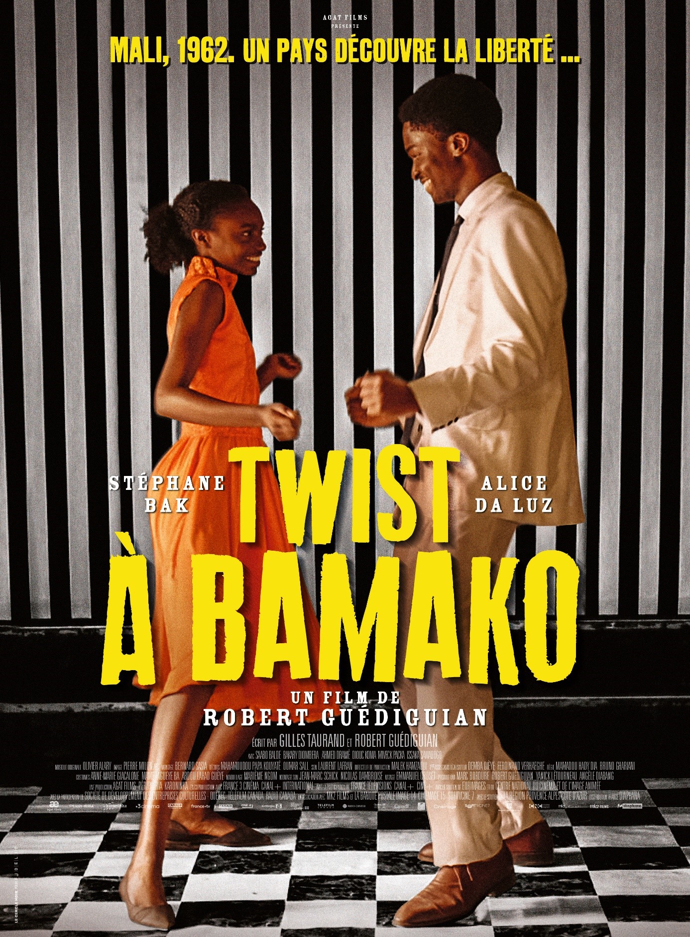 Französisches Filmplakat_Twist à Bamako. Ein Mann und eine Frau tanzen.