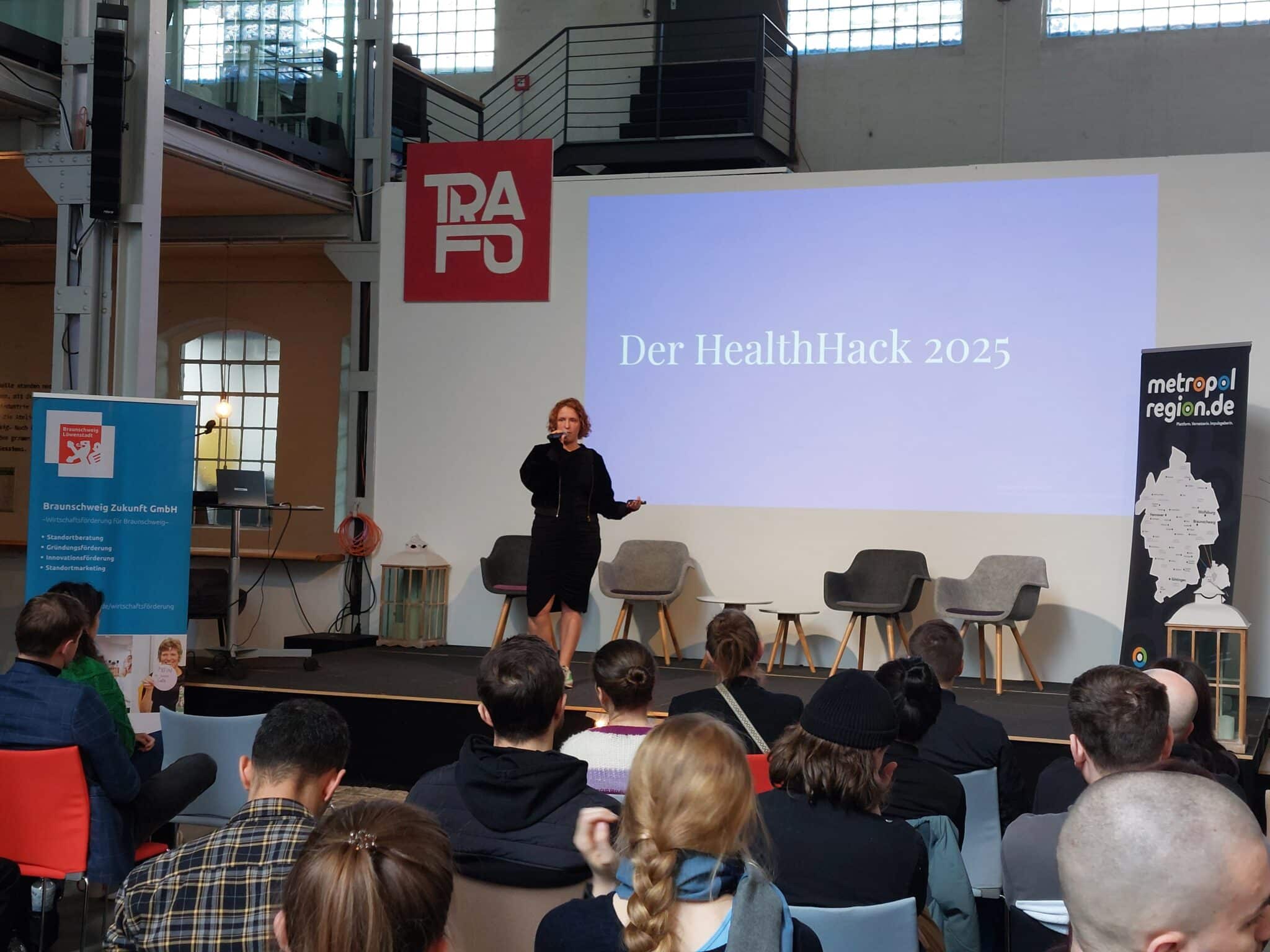 Tech-Entrepreneuerin Mira Jago bei ihrer Keynote auf dem HealthHack 2025 (Foto: Jennifer Bullert)